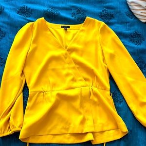 JCrew size 12T a beautiful shade of yellow.